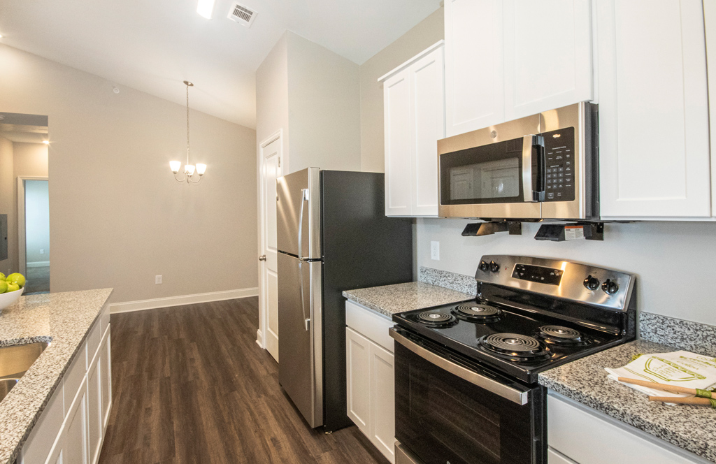 partners-farragut-pointe-kitchen